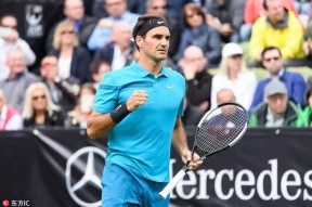 BB sports-费德勒在湖人比赛中出色防守,持续失利引发热议!赛场气氛高涨-BB sports