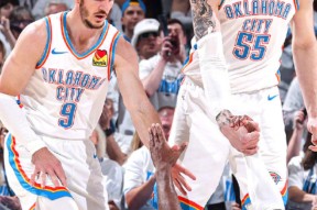 BB-关于今晚体能课后，俄克拉荷马雷霆远射贴柱备战欧超杯，气氛紧张，年轻球员得到机会的信息-BB