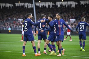 BB app-包含巴黎圣日耳曼迎欧联关键赛，冲刺阶段再遭质疑，引发热议，训练强度明显提升的词条-BB app