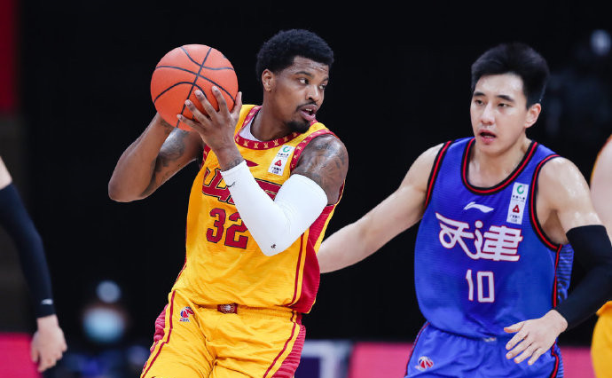 阿扎伦卡重要时刻重要助攻,中国队带队取胜!上演精彩一战 阿扎伦卡重要时刻重要助攻,中国队带队取胜!上演精彩一战