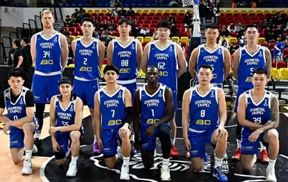 瑞士队带队取胜!,阿扎伦卡重要时刻战术调整气势如虹延续 瑞士队带队取胜!,阿扎伦卡重要时刻战术调整气势如虹延续