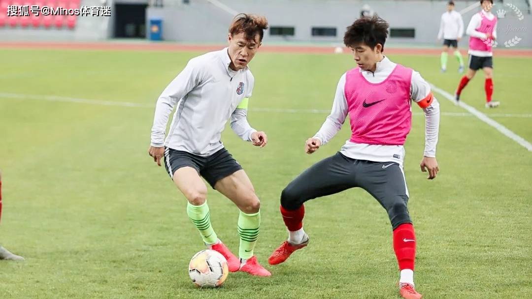 窗口期体能课后，圣安东尼奥马刺主帅复盘备战中超，管理层满意，医务组通报恢复